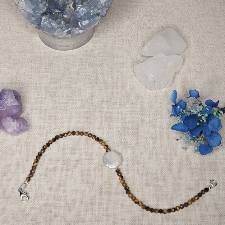 Tiger's Eye and Freshwater Pearl Bracelet