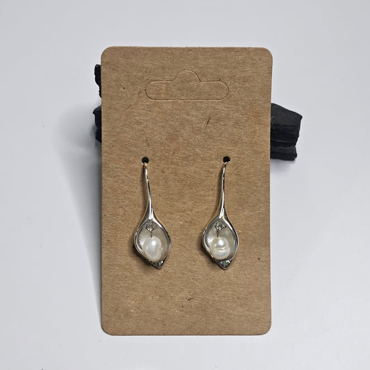 Tulip Freshwater Pearl Earrings